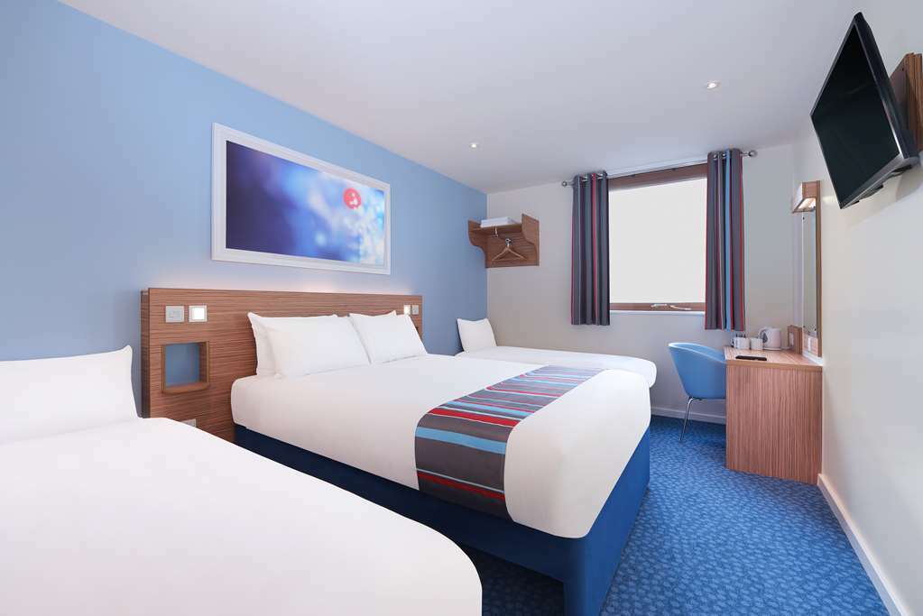 צ'ורלי Travelodge Preston Chorley חדר תמונה